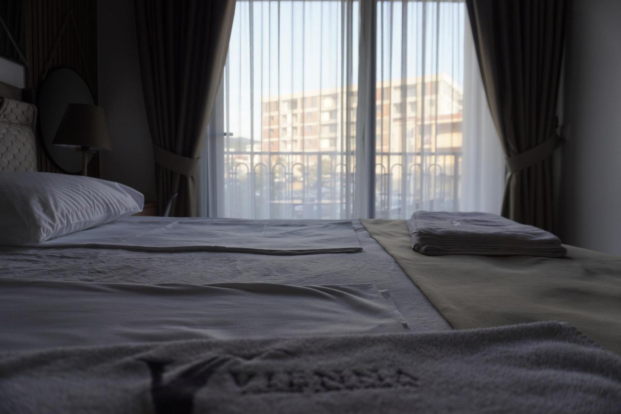Vienna Luxury Apartments Dobra Voda Dış mekan fotoğraf
