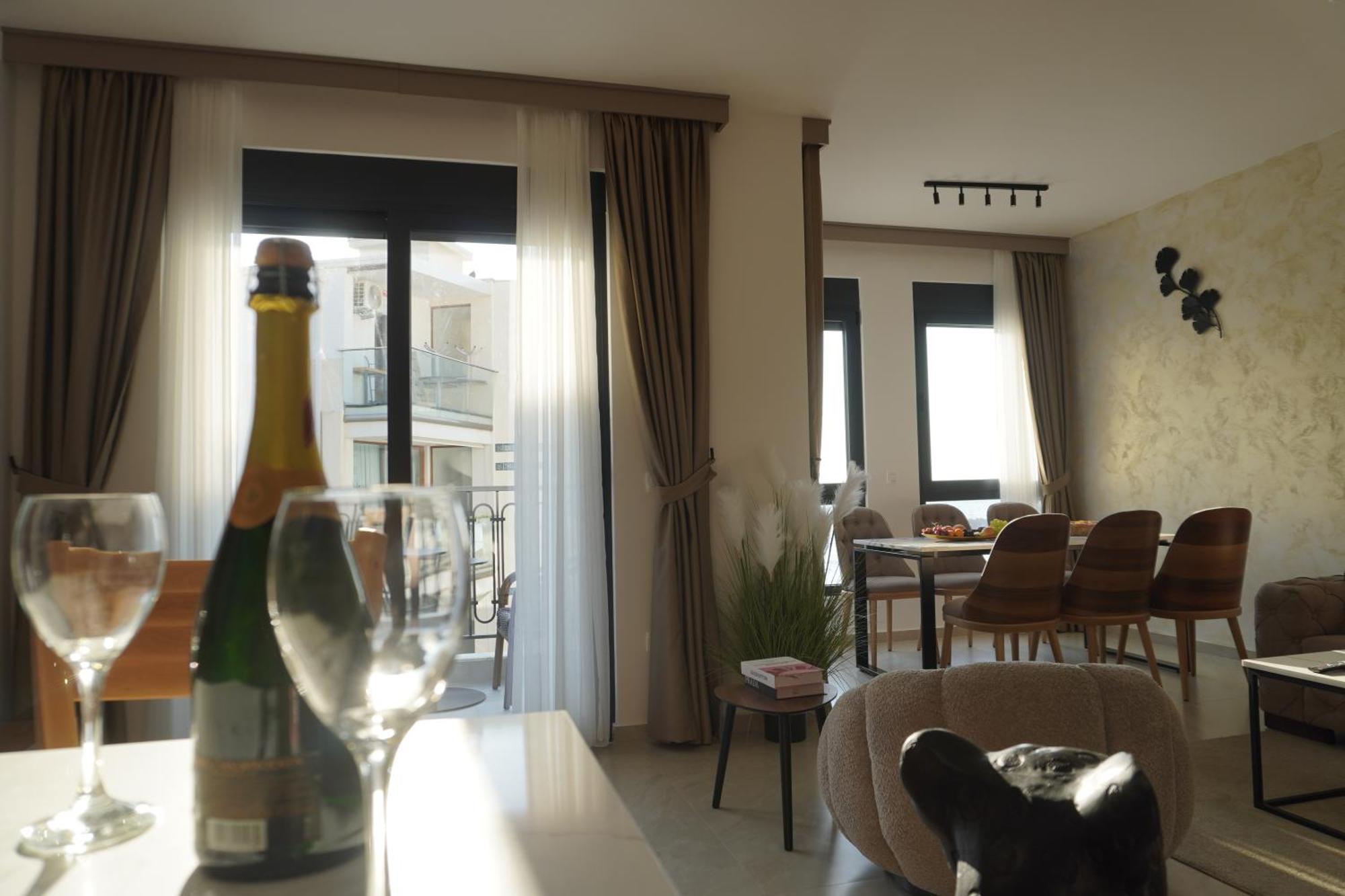 Vienna Luxury Apartments Dobra Voda Dış mekan fotoğraf